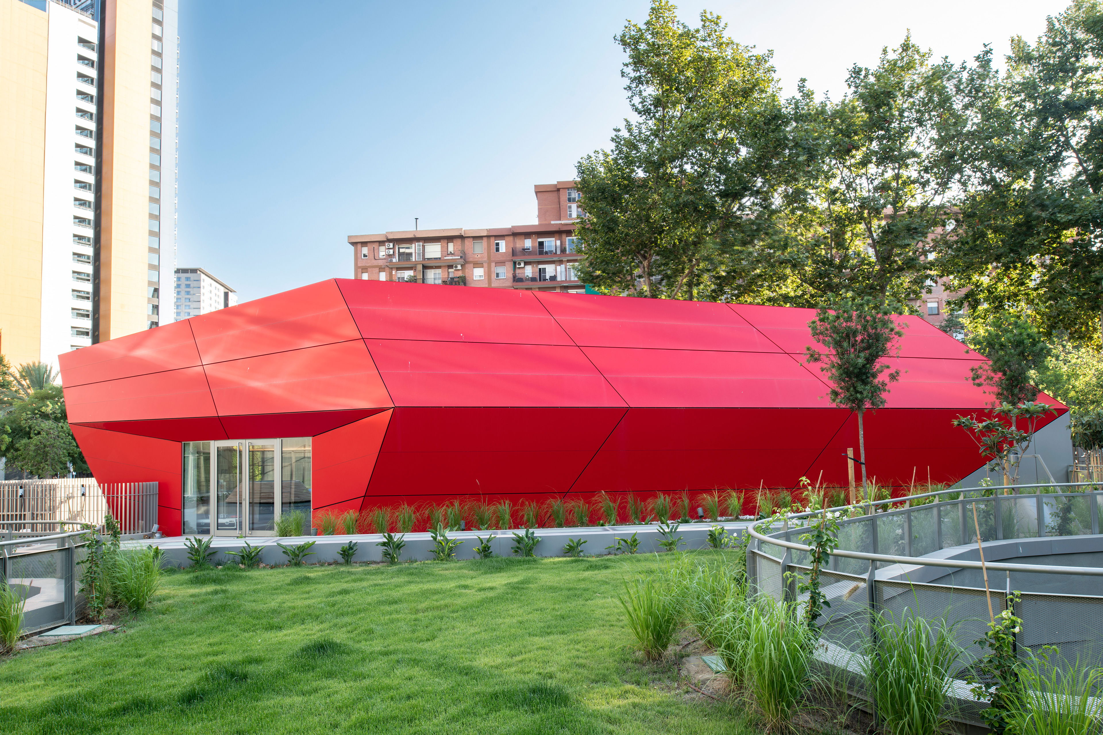 Gardens and Paddle Court